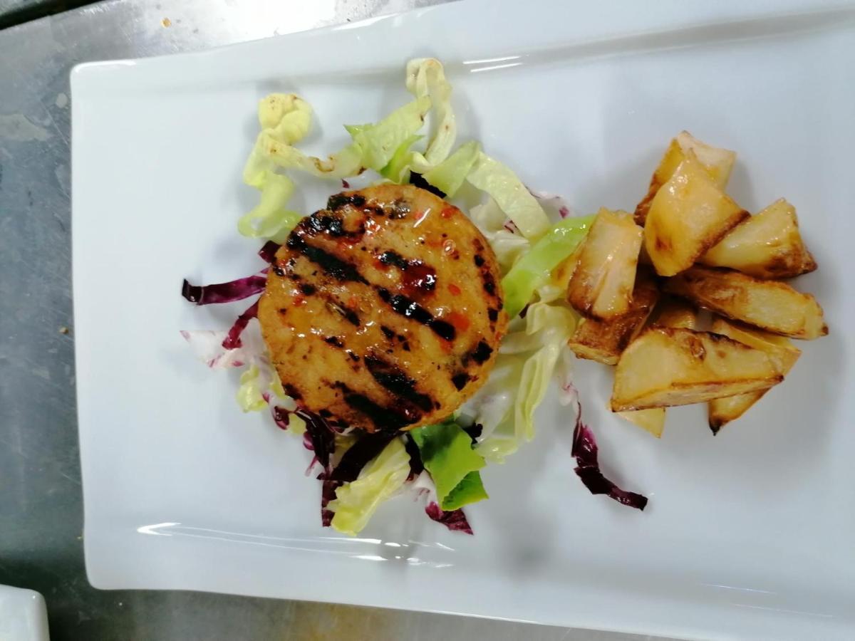 碧日海酒店 马里纳-迪-皮特拉桑塔 外观 照片
